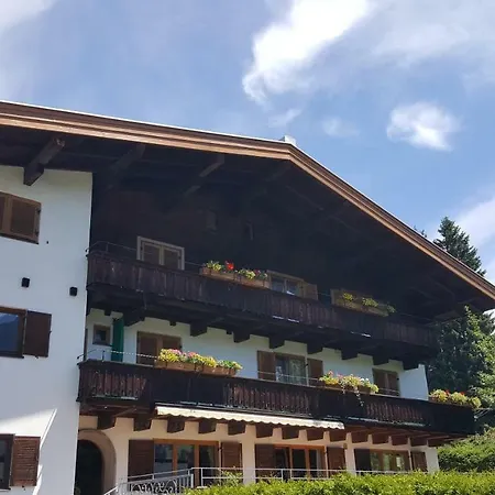 Gaestehaus Wallner 3* キッツビュール