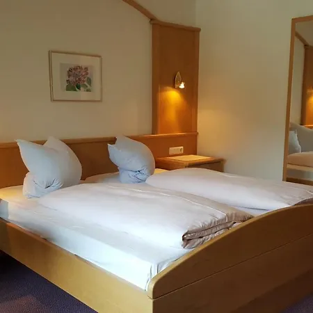 Gaestehaus Wallner 4* 키츠부헬